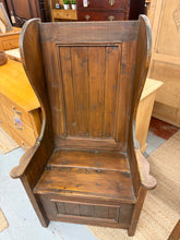 Load image into Gallery viewer, Lambing Chair
