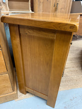 Load image into Gallery viewer, Solid Oak Unit
