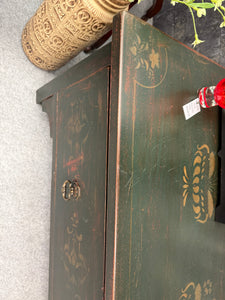 Low Drawers