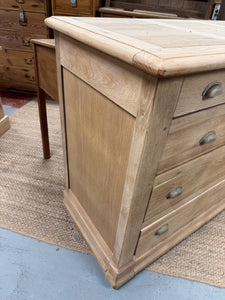 'Waring & Gillow' Drawers
