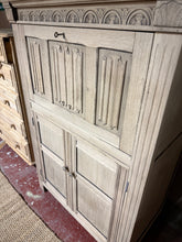 Load image into Gallery viewer, Stripped Oak Drinks Cabinet
