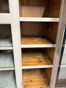 Wardrobe / Cupboard