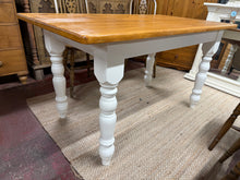 Load image into Gallery viewer, Solid Pine Table
