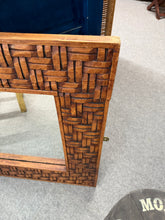 Load image into Gallery viewer, Lattice Effect Mirror
