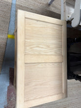 Load image into Gallery viewer, Oak Blanket Box
