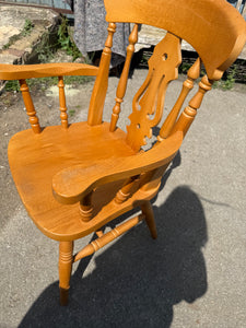 Pine Carver