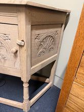 Load image into Gallery viewer, Oak Hall Table
