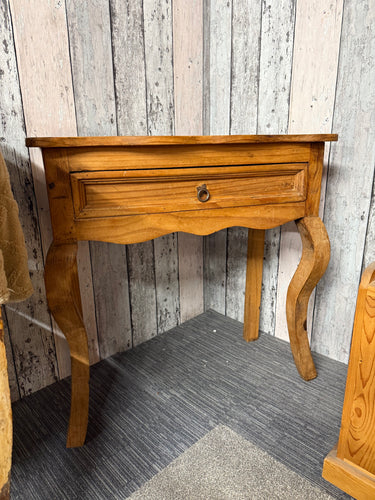 This charming rustic pine hall table is sturdy and well-maintained. While it shows some signs of use, the marks are minor and add to its character. It features a spacious long drawer at the front, perfect for extra storage.

Overall Dimensions

74cm wide x 33cm deep x 76cm high

DELIVERY AVAILABLE      

HAVE THIS PAINTED A COLOUR OF YOUR CHOICE FOR AN EXTRA £60 OR HAVE IT COMPLETELY STRIPPED BACK FOR JUST £65    

For our other items see our website https://fossewayfurniture.co.uk

collection from our shop