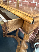 Load image into Gallery viewer, William &amp; Mary Table and Mirror Set
