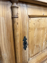 Load image into Gallery viewer, Antique Pine Dresser
