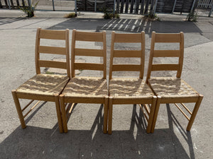 This beautiful set of 4 M&S dining chairs is solidly built and in great shape. While they show some minor signs of use, there’s nothing significant. They would make a cheerful and stylish addition to your dining room.

Overall Dimensions

approx : 45cm wide x 42.5cm deep x 91cm high

DELIVERY AVAILABLE      

For our other items see our website https://fossewayfurniture.co.uk

collection from our shop at cv36, our collection zone at bs36 or otherwise delivery is available
