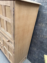 Load image into Gallery viewer, Oak Drinks Cabinet
