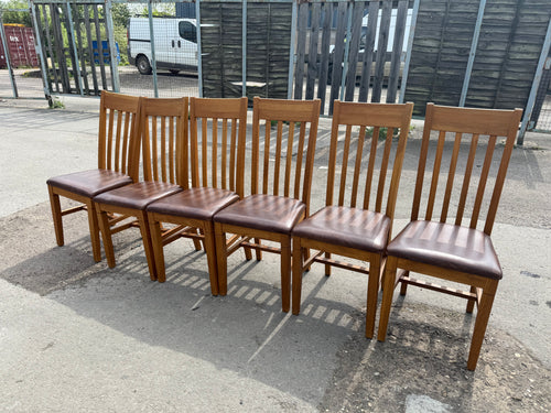 They are a durable and stylish addition to any room. This set of 6 is a smart and affordable choice for anyone looking to enhance their dining space with quality and reliable seating options. They are used and have some marks but nothing too major.

Overall Dimensions

approx : 44cm wide x 42.5cm deep x 104cm high

DELIVERY AVAILABLE      

For our other items see our website https://fossewayfurniture.co.uk

collection from our shop at cv36, our collection zone at bs36 or otherwise delivery is available

