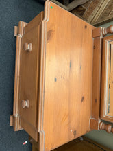 Load image into Gallery viewer, Pine Freestanding Mirror
