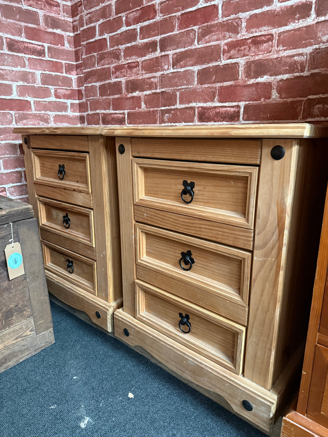This set of 2 Pine Bedsides features a sturdy construction. Despite being used and having minor marks, they still function perfectly. Each unit includes 3 spacious drawers for storage.

Overall Dimensions

53cm wide x 38cm deep x 66cm high

DELIVERY AVAILABLE      

HAVE THIS PAINTED A COLOUR OF YOUR CHOICE FOR AN EXTRA £70 OR HAVE IT COMPLETELY STRIPPED BACK FOR JUST £80    

For our other items see our website https://fossewayfurniture.co.uk

collection from our shop at cv36, our collection zone at bs36 o