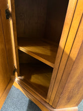 Load image into Gallery viewer, Oak Corner Unit
