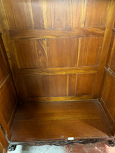 Load image into Gallery viewer, Armoire
