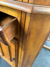 Load image into Gallery viewer, Oak Corner Unit
