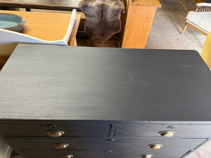 'Black Jack' Drawers