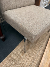 Load image into Gallery viewer, Office Chair
