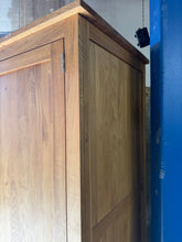Load image into Gallery viewer, Single Oak Wardrobe
