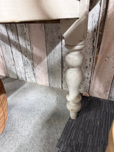 Load image into Gallery viewer, Scrub Top Table
