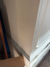 Load image into Gallery viewer, Linen Press
