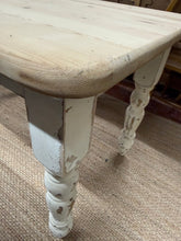 Load image into Gallery viewer, Distressed Pine Table
