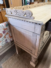 Load image into Gallery viewer, Large Solid Oak Sideboard
