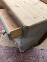 Load image into Gallery viewer, Chunky Pine Drawers
