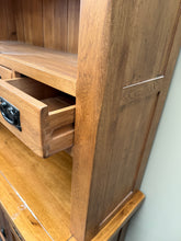 Load image into Gallery viewer, Oak Furniture Land Dresser
