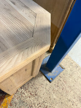 Load image into Gallery viewer, Stripped Oak TV Unit
