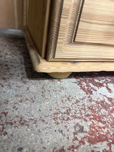 Load image into Gallery viewer, Tall Stripped Pine Drawers
