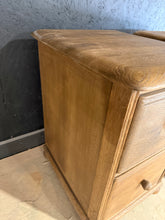 Load image into Gallery viewer, 2 x Oak Bedsides
