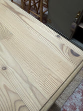 Load image into Gallery viewer, Stripped Pine Table
