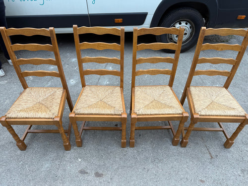 This set of four pine kitchen chairs are sturdy and well-maintained. While they show some small signs of use, there are no significant flaws. They will make a charming addition to your kitchen table.

Overall Dimensions

approx : 45cm wide x 41cm deep x 95.5cm high

DELIVERY AVAILABLE      

For our other items see our website https://fossewayfurniture.co.uk

collection from our shop at CV36 4QZ or purchase online for delivery.
