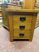 Load image into Gallery viewer, Oak Furniture Land Bedside
