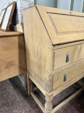 Load image into Gallery viewer, Stripped Oak Bureau
