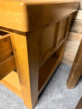 Load image into Gallery viewer, 2 x Heavy Oak Side Tables
