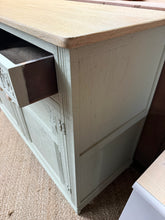 Load image into Gallery viewer, Oak Sideboard

