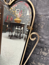 Load image into Gallery viewer, Vintage Mirorr
