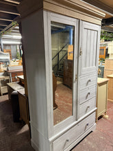 Load image into Gallery viewer, Country Oak Wardrobe
