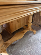 Load image into Gallery viewer, Vintage Pine Washstand
