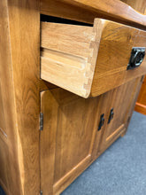 Load image into Gallery viewer, Oak Furniture Land Dresser
