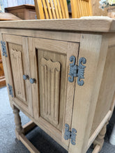 Load image into Gallery viewer, Stripped Oak Cupboard
