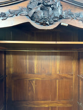 Load image into Gallery viewer, Armoire
