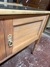 Load image into Gallery viewer, Stripped Mahogany Washstand
