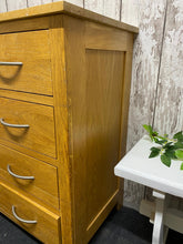 Load image into Gallery viewer, Oak Chest Of Drawers
