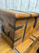 Load image into Gallery viewer, Small Wooden Trunk

