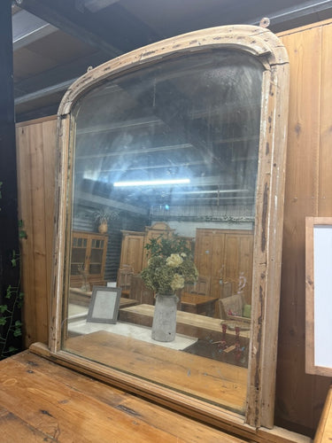 This beautiful antique over mantle mirror remains sturdy and well-preserved for its age. It features several marks and chips that enhance its delightful rustic character. The mirror also shows some lovely patina, adding to its vintage charm.

Overall Dimensions

101cm wide x 105cm high

DELIVERY AVAILABLE      

For our other items see our website https://fossewayfurniture.co.uk

collection from our shop at cv36, our collection zone at bs36 or otherwise delivery is available
